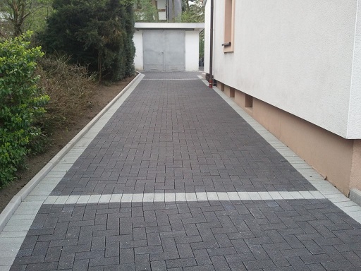 neue einfahrt gestaltet