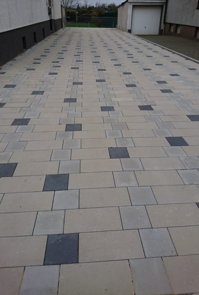 steine neu gesetzt eingang